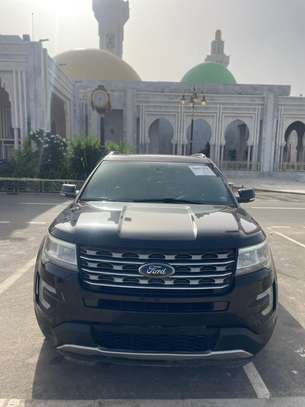 Ford Explorer platinium 2017 image 1