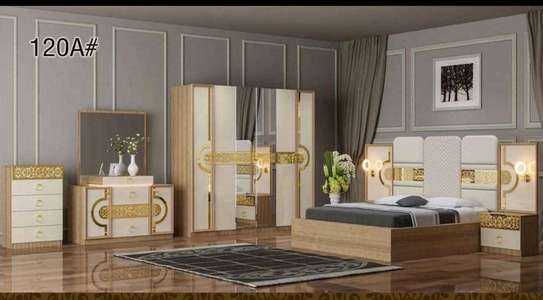 Chambre à coucher Royale image 1
