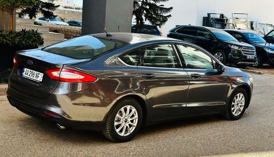 Location Ford Fusion image 3