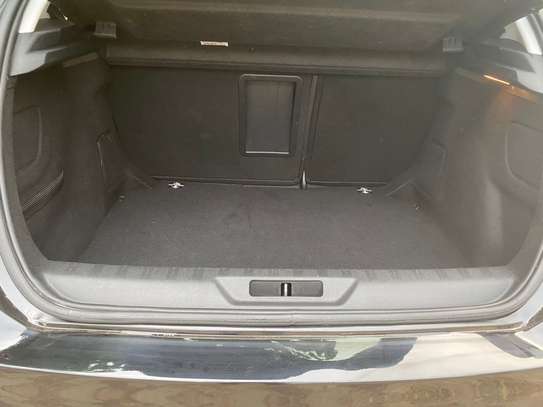 Peugeot 308 image 12