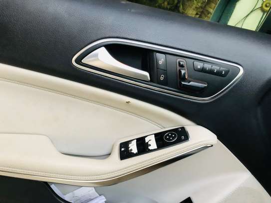 Mercedes GLA image 15