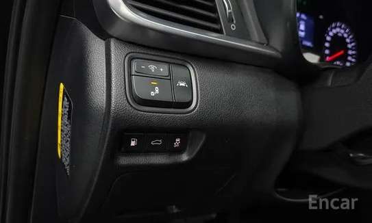 2019 Kia K5 image 4
