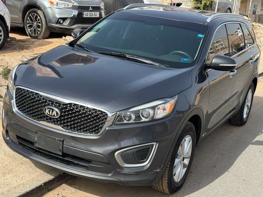 Kia Sorento 2016, LX version 4x4 image 1