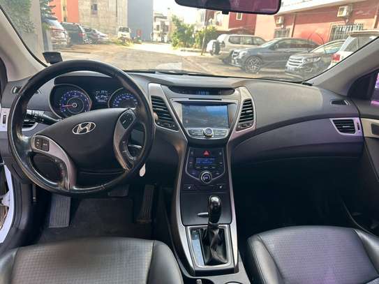 HYUNDAI AVANTE 2016 image 4