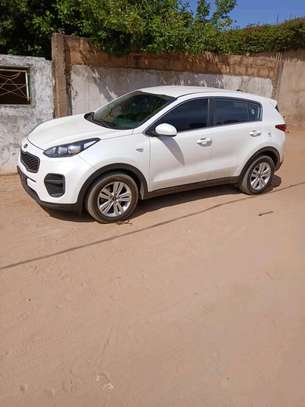 Kia sportage image 2