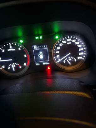 HYUNDAI TUCSON image 15