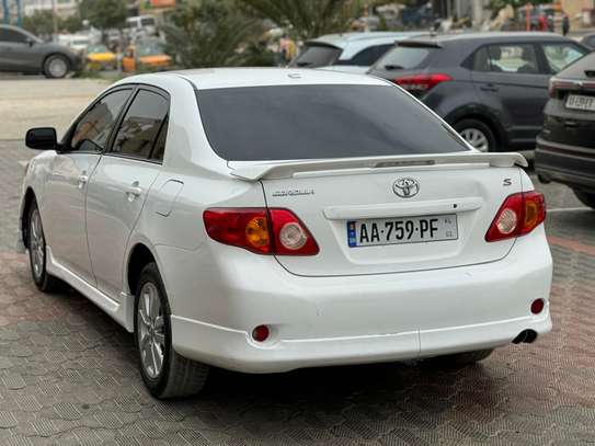 Toyota Corolla image 6