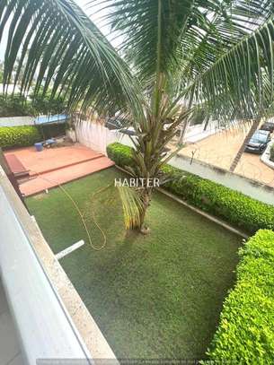 Villa R+1 de 700m2 à vendre ou à louer à Ngor Almadies image 1