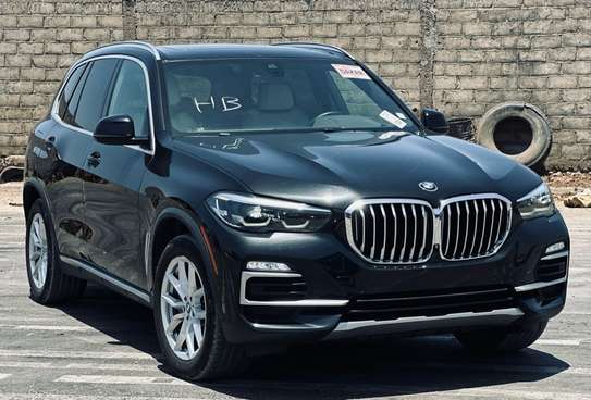 Bmw x5 2021 image 3