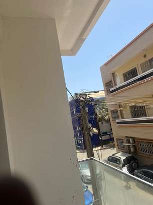Appartement f4 à louer à la cité djily mbaye (immeuble neuf) image 3