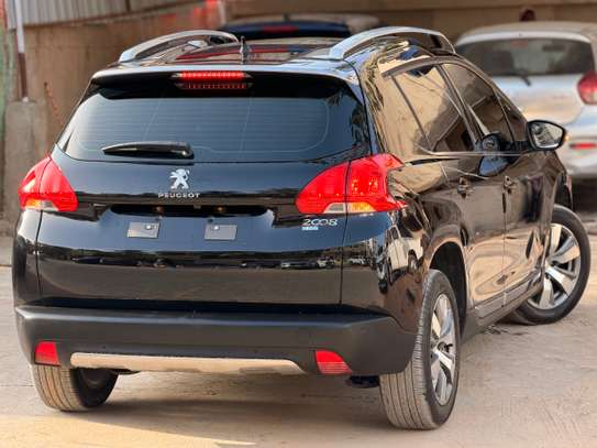 Peugeot 2008 image 4
