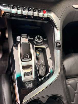 PEUGEOT 3008 GTline 2018 image 11