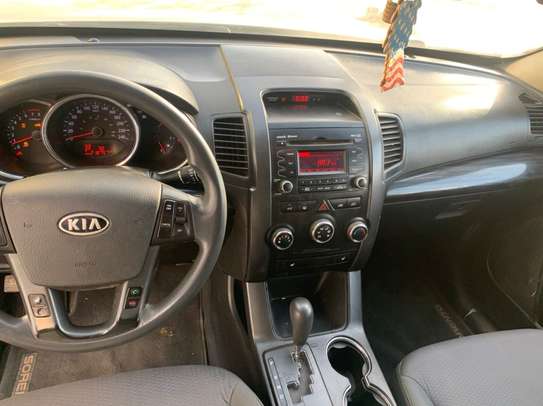 Kia Sorento image 5