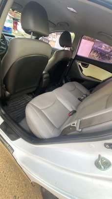 Hyundai avante 2015 image 6