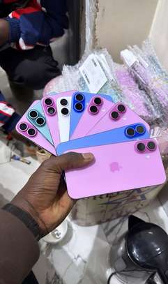Apple iPhone 16 plus /128 Go Rose Bleu Violet image 1