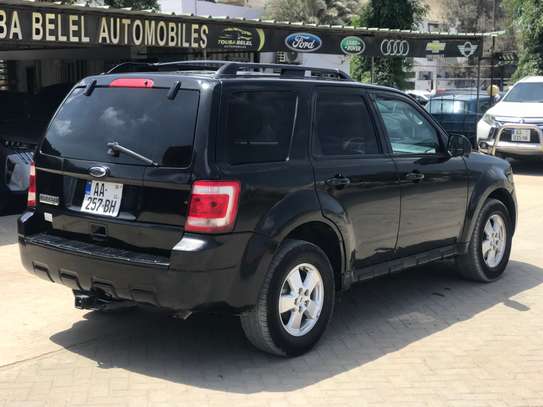 FORD ESCAPE 4x4 image 6