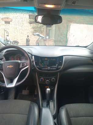 Chevrolet Trax LT image 2