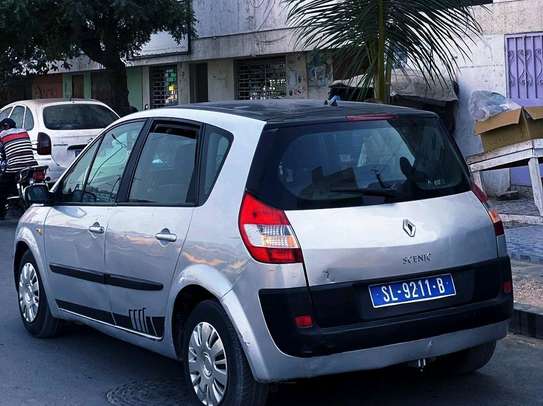 Renault megane image 2