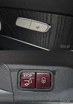 GLC 300 4MATIC 2019 image 8