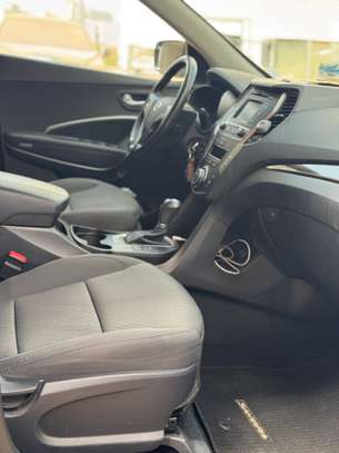 Hyundai santa fe image 9