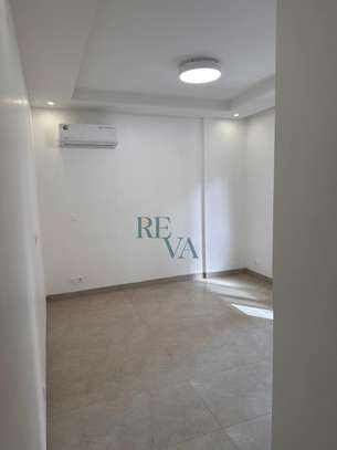 APPARTEMENT F3 À VENDRE AU POINT-E image 2