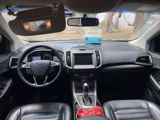 Ford Edge image 7