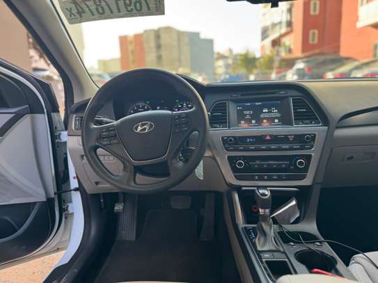 Hyundai sonata 2017 image 9
