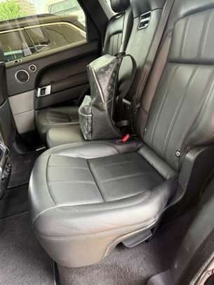 Range Rover sport image 12