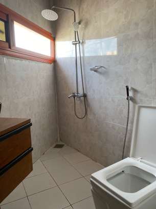 Appartement 2 chambres salon almadies image 14