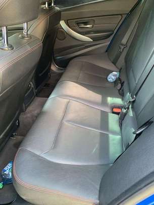 BMW Série 3  2014 image 4