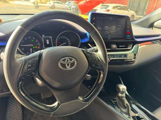 TOYOTA C-HR 2019 image 7