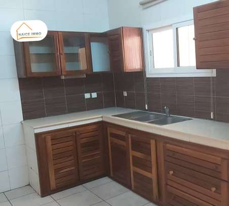 A LOUER APPARTEMENT F3 EN VILLE image 2