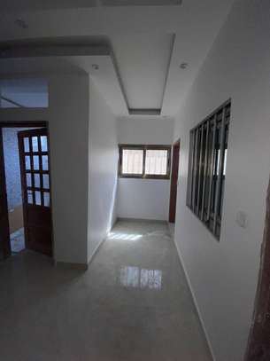 Appartement F4 à louer aux Maristes image 1
