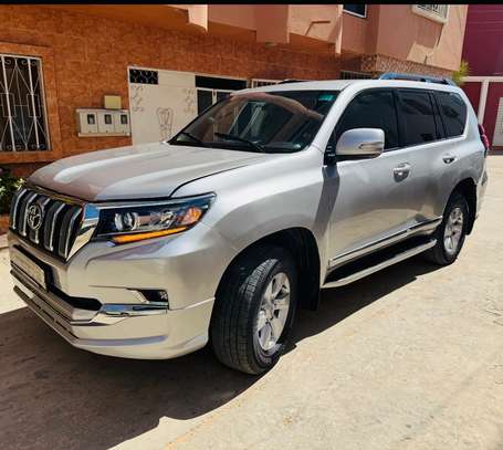 TOYOTA PRADO image 4