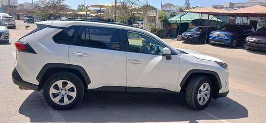 Toyota RAV 4 2019 image 6