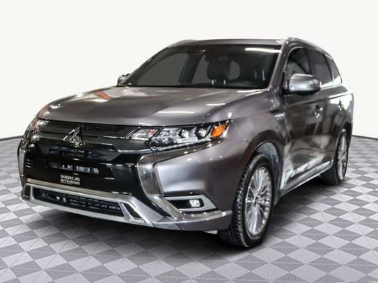 Mitsubishi Outlander PHEV 2020 image 2
