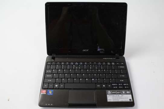 Acer aspire One image 3
