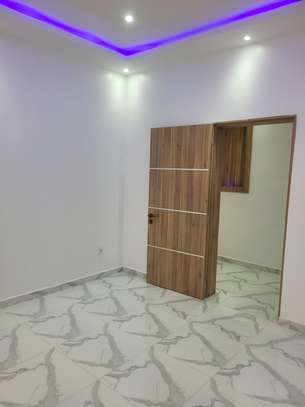Trois chambres à louer par mois image 10