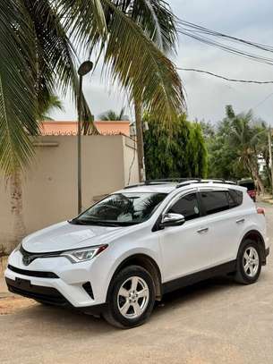 Toyota Rav 4 2016 image 4