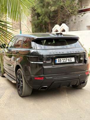 Location Range Rover image 8