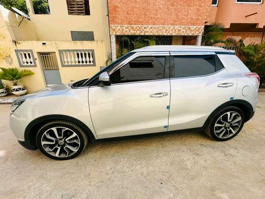 Sangyong Tivoli 2016 image 8