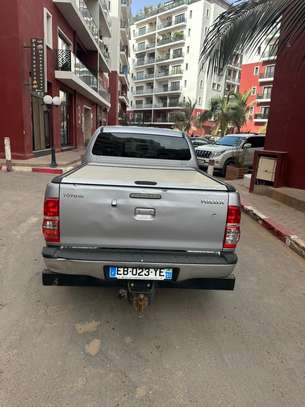toyota hilux image 8