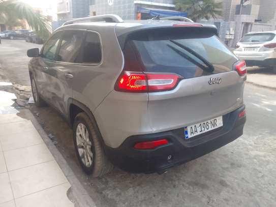 Jeep cheroke image 1