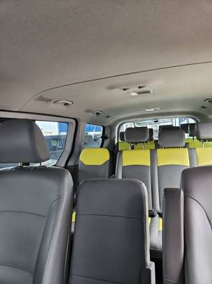 Hyundai Starex 15 places image 5