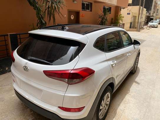 Hyundai Tucson image 8