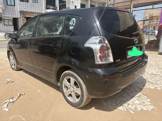 Toyota Corolla verso image 4