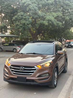 Hyundia tucson image 9
