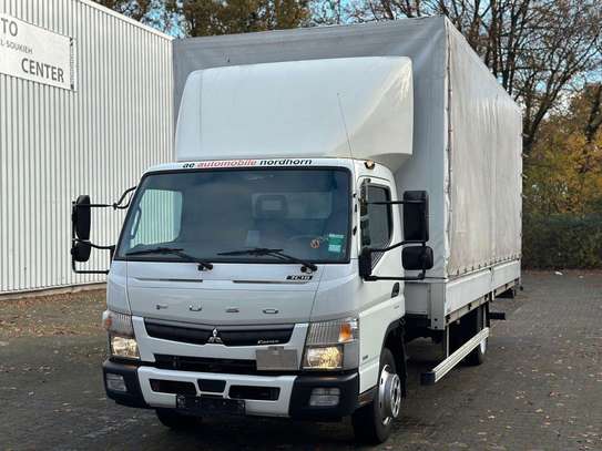 Camionnette Mitsubishi Fuso Canter image 3