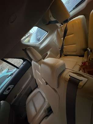 Ford explorer platinium limited image 10