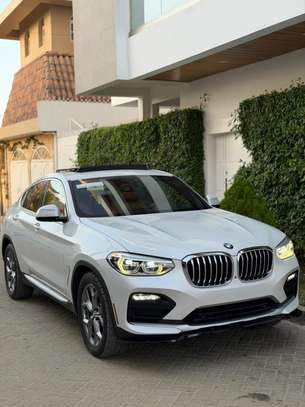 BMW X4 image 2